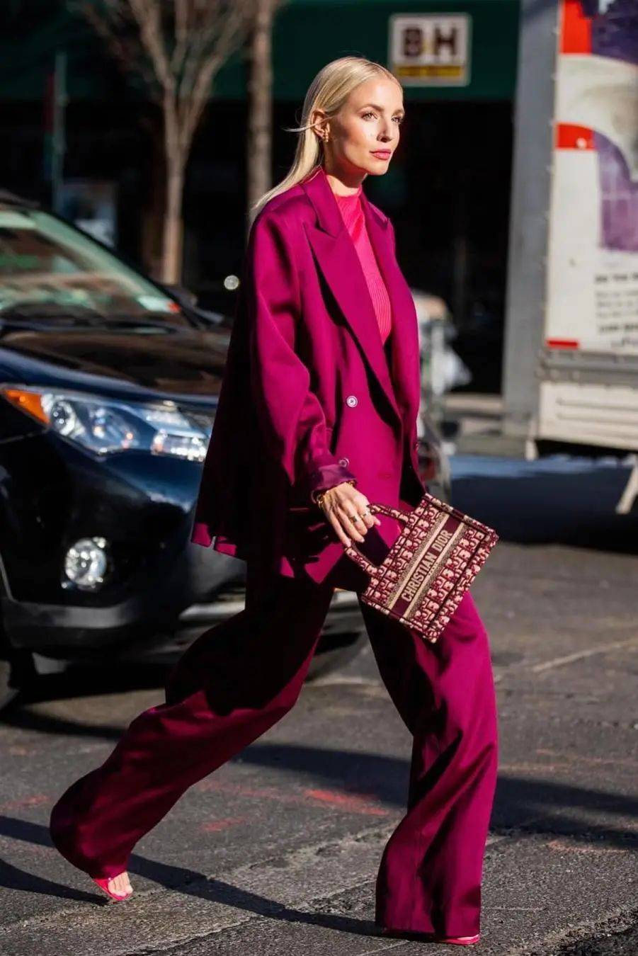 大气 大衣下岗了!开春这么穿,时髦又大气!