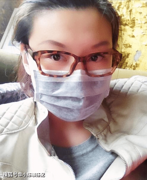 卷发塌鼻梁就一定很丑?知道这3个变美思路,提升气质显洋气