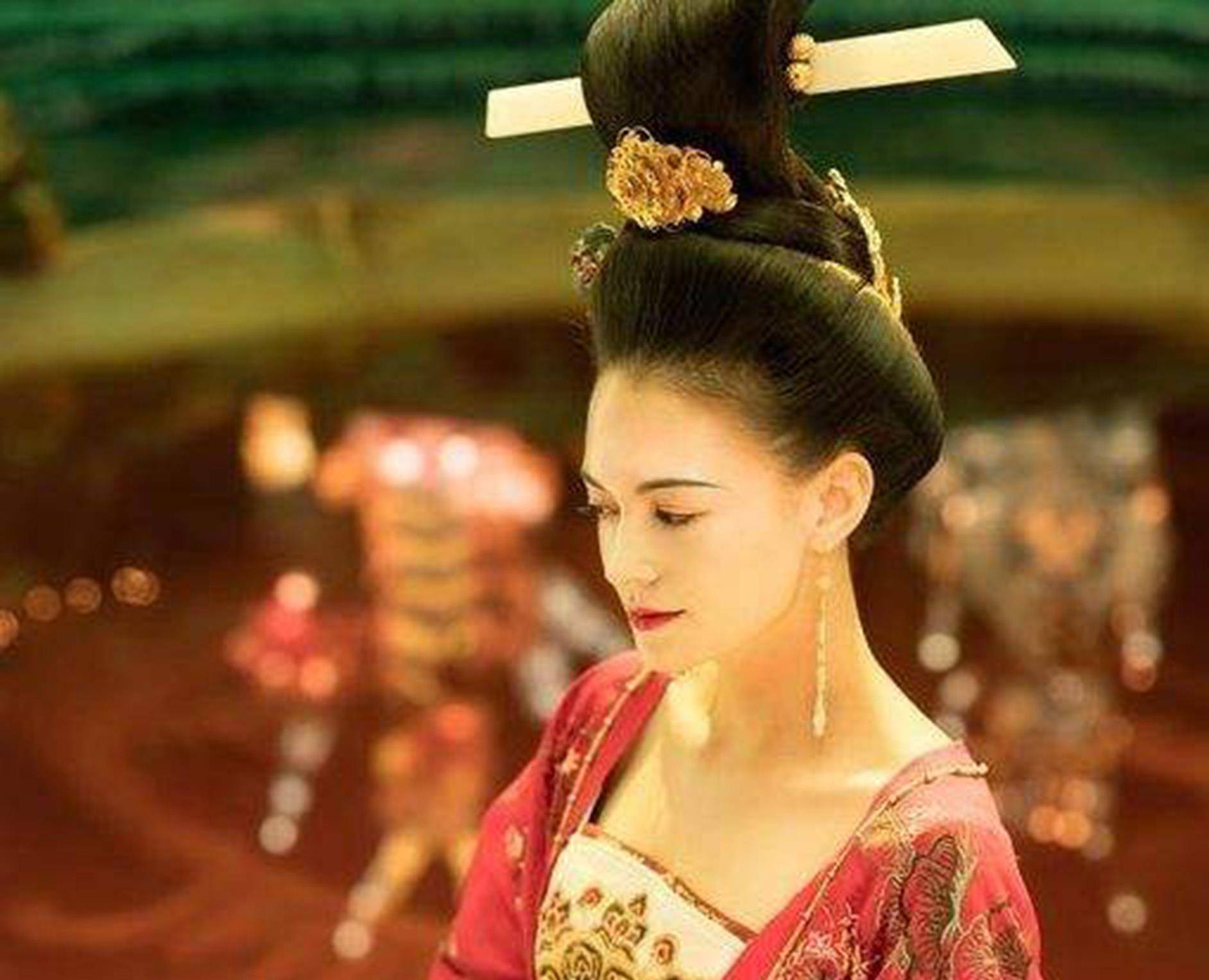 原创她倒行逆施弑君后把持朝政最后却落得个身首异处