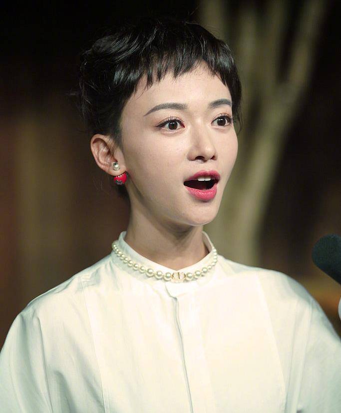 发型明星换发型像换头?林心如剪狗啃刘海变年轻,赵丽颖烫头撞脸景甜