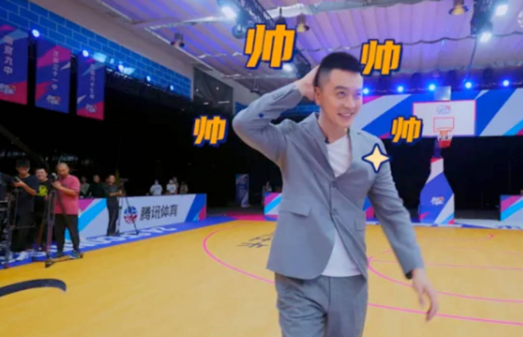 原创4消息胡妈陪同小胡四川锁双外杨鸣参加综艺央视直播男篮