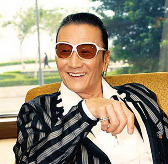 电影界有哪些浪子谢贤,的浪漫故事?