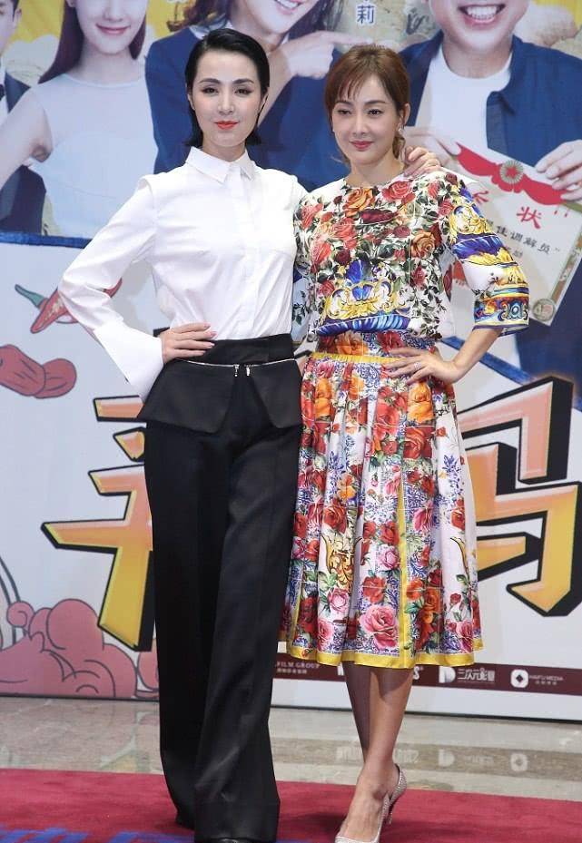 姜宏波 姜宏波气质大方，容颜不改身材依旧时尚，47岁却依旧单身