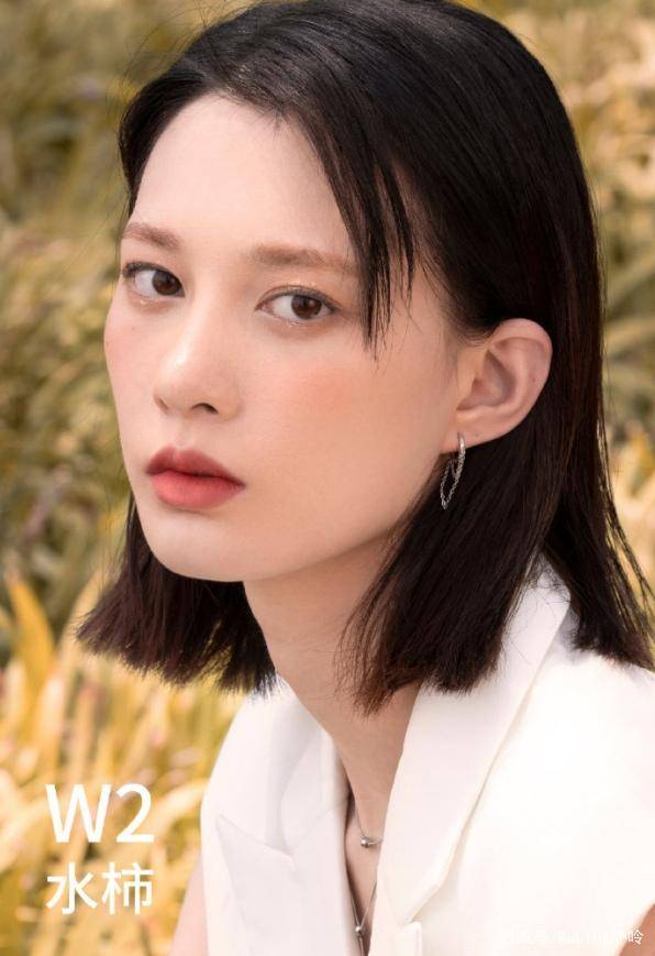 into口红就要纯欲范儿！这些口红，简直就是“伪素颜”常备的武器啊