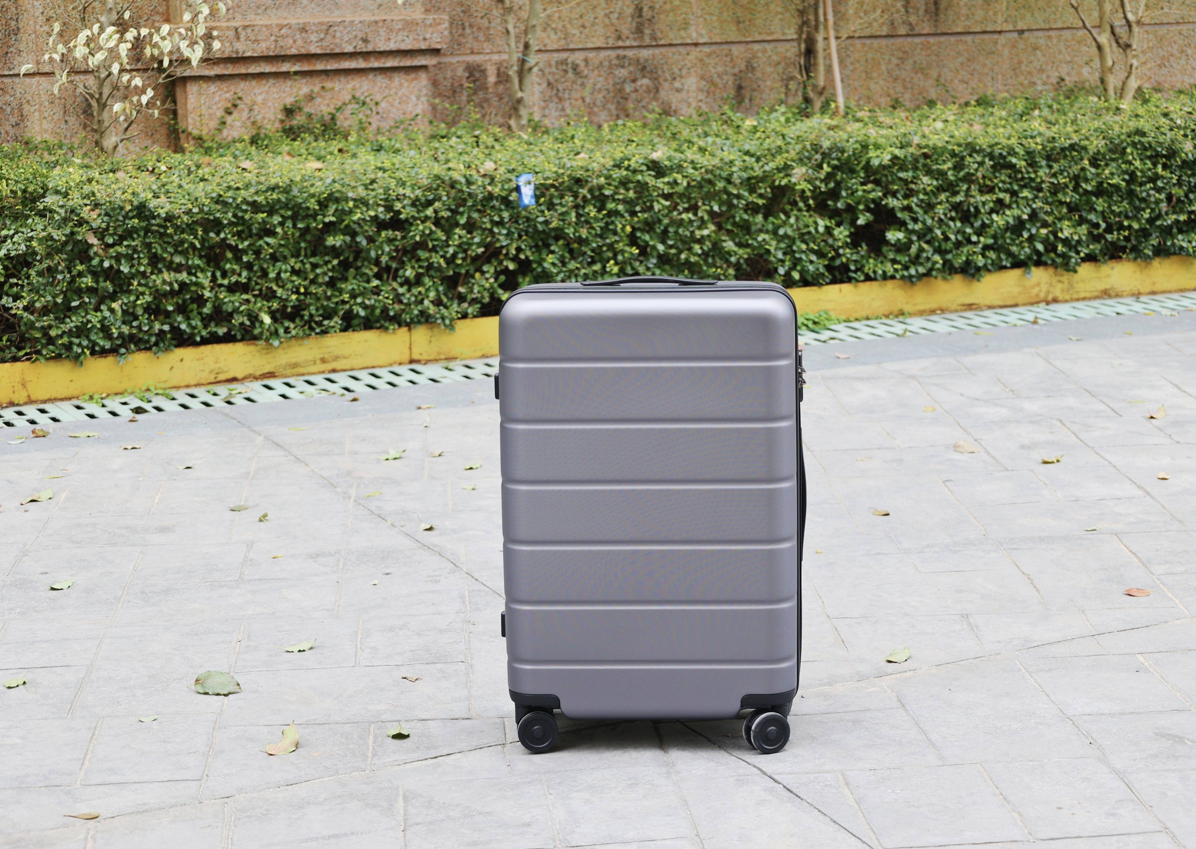 拉满品质感小米行李箱24英寸体验堪称颜值与实力的大担当