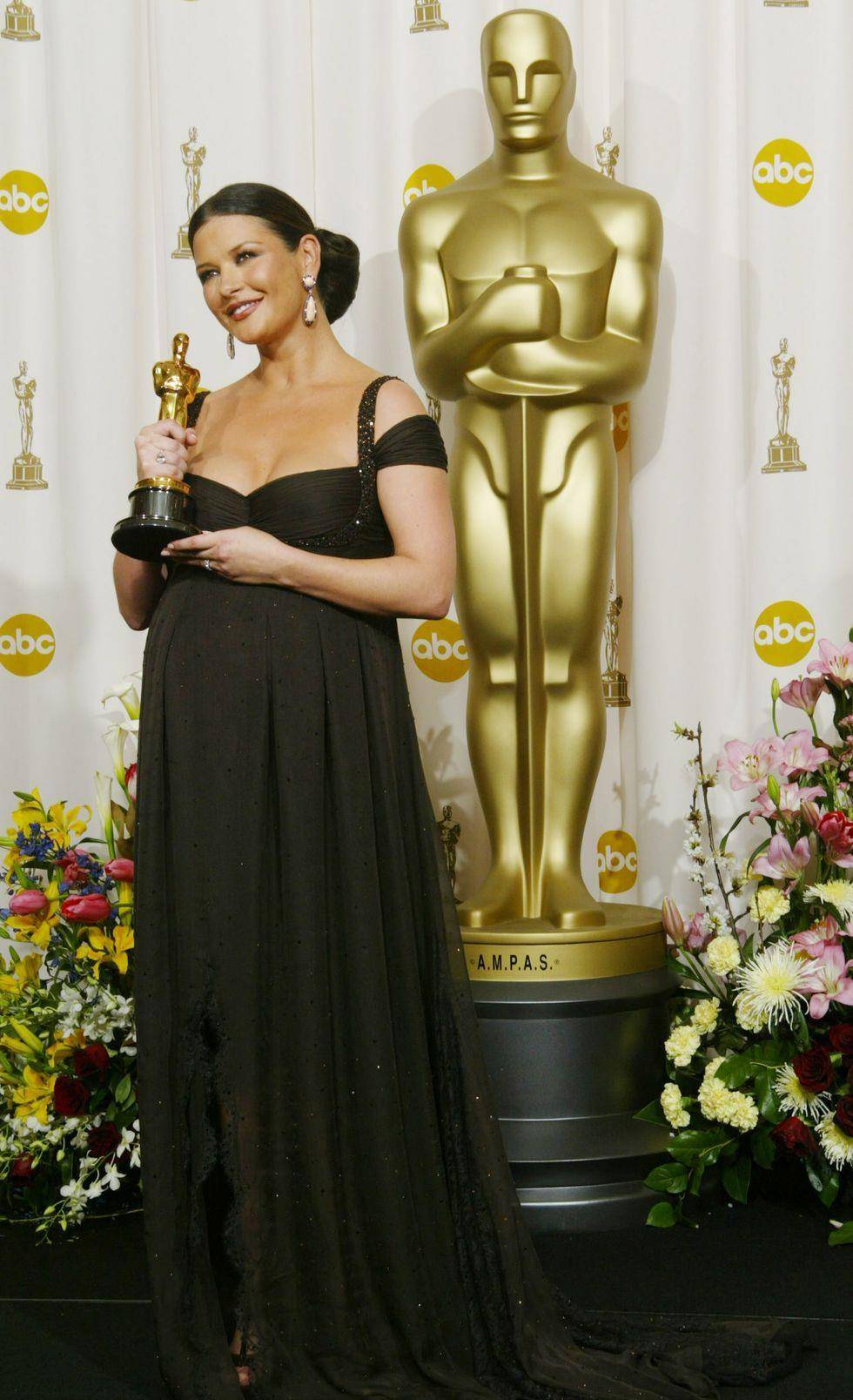 经典 多年来令人难忘的奥斯卡礼服