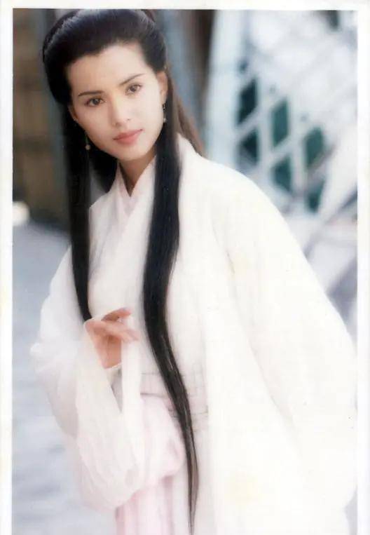 杨过|最美小龙女只有李若彤吗？84版《神雕》，35岁潘迎紫美到你哭