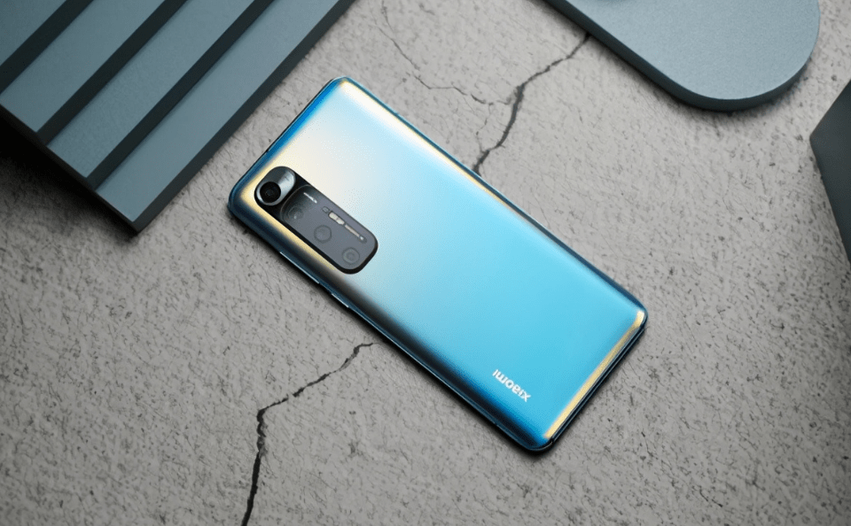 追求长续航+高性能，还不想多花钱？4款2000元左右的手机满足需求