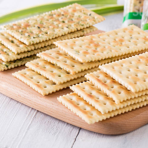 美食|吃過(guò)就“上癮”的3款餅干，味道不輸“奧利奧”，量大還便宜