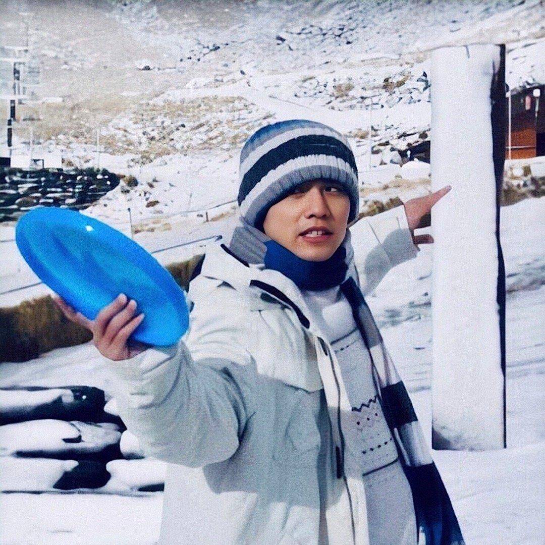 25岁周杰伦东京滑雪有点帅:这是哪首周氏情歌的场景?_周董_音乐_中国