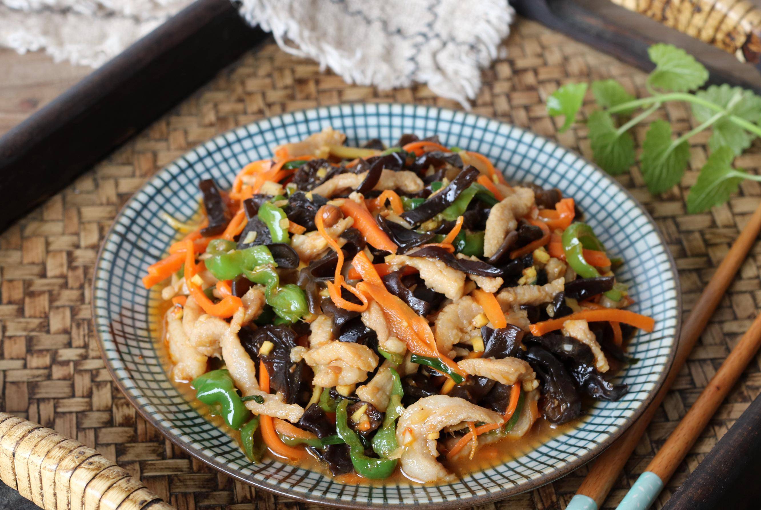 鱼香肉丝酱汁儿童 71f97651483b4b3b92eb1a7015839abd.jpeg