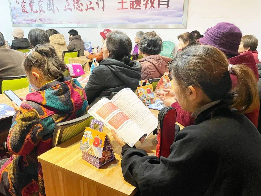 80岁的老同志，毕业于手机大学