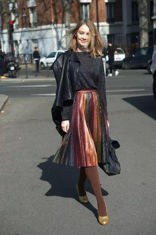 短裙 秋冬必备的打底袜,怎么穿才不会太土气?从挑选到搭配都很关键