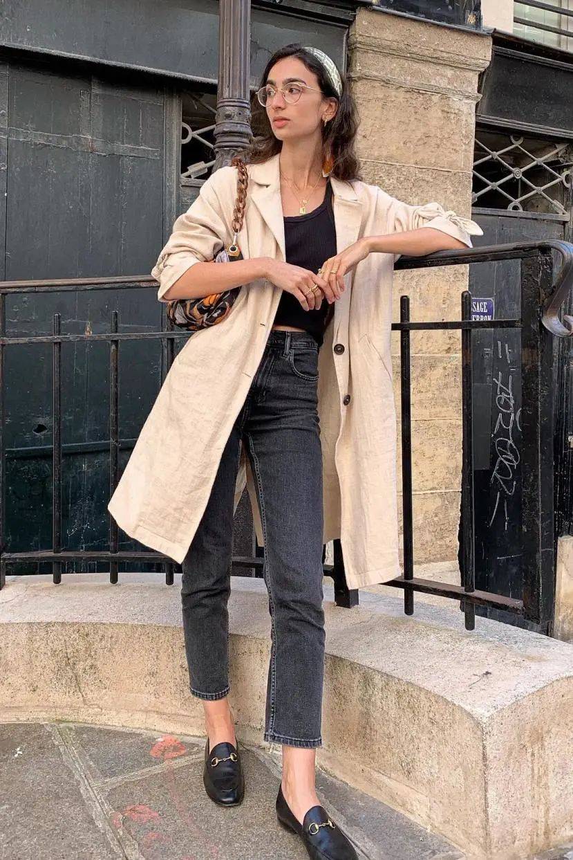 芭蕾 扔掉小白鞋,“牛仔裤+这双鞋”才是2022洋气穿搭!