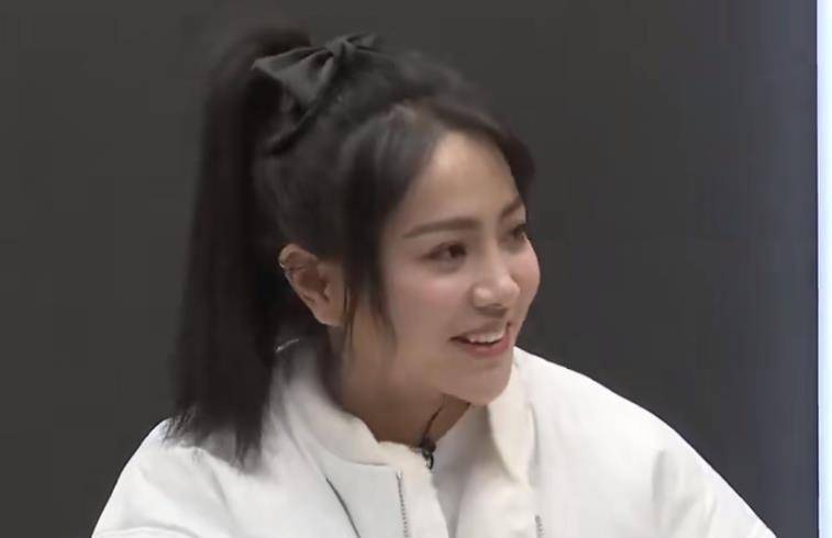 谢可寅|“搞笑爱豆”谢可寅：曾因性格受汪涵青睐，后与马嘉祺相拥引非议