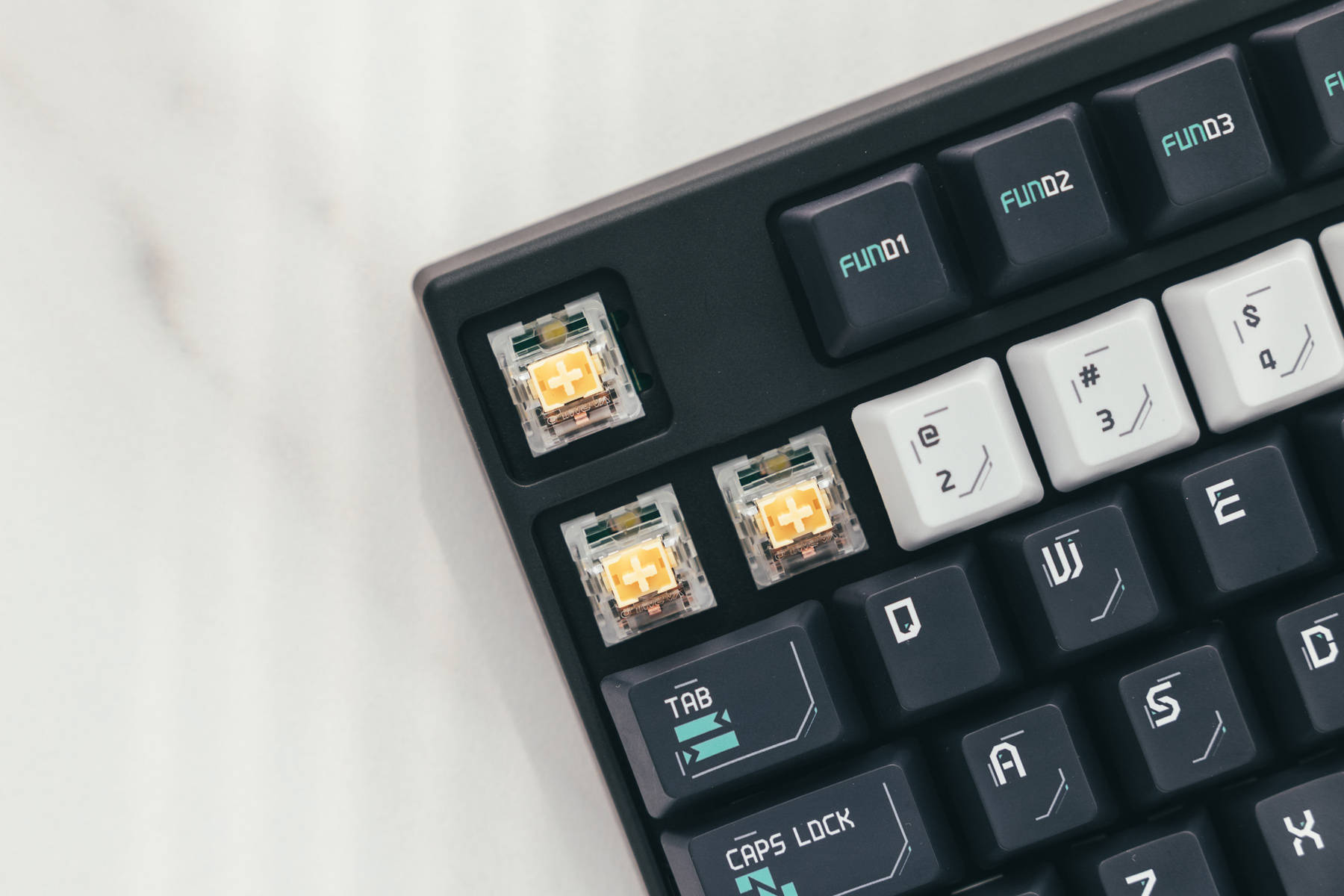 非客制化也能玩的飞起,盘点我收藏的16把个性机械键盘