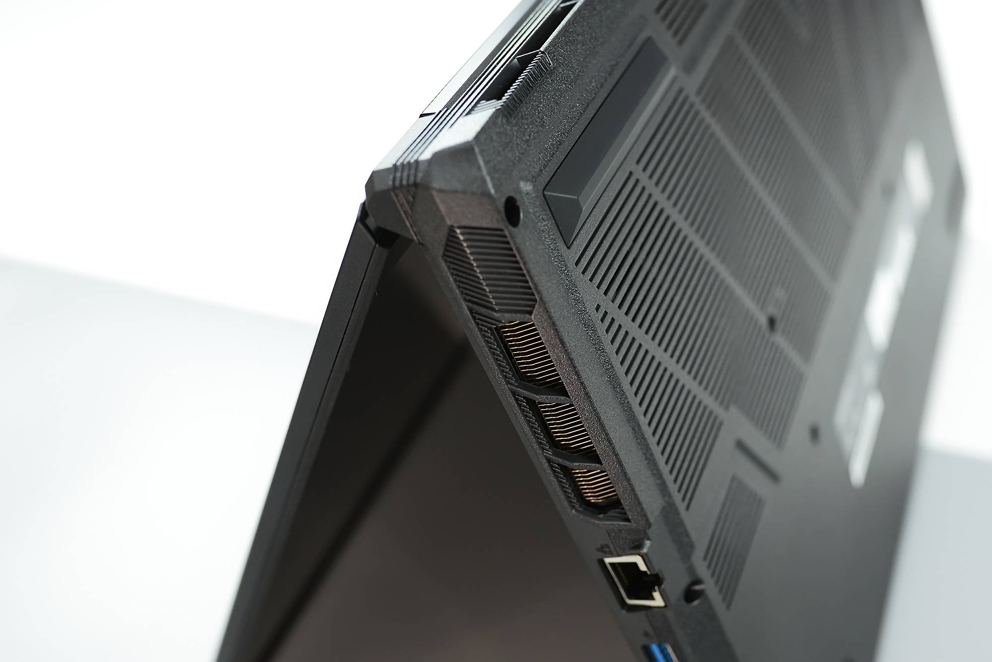 173英寸大屏游戏本神舟战神g8da7np应该是唯一性价比选择