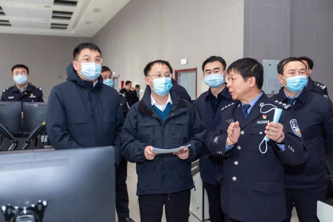 李建文深入沿黄公路疫情防控检查站督导调研