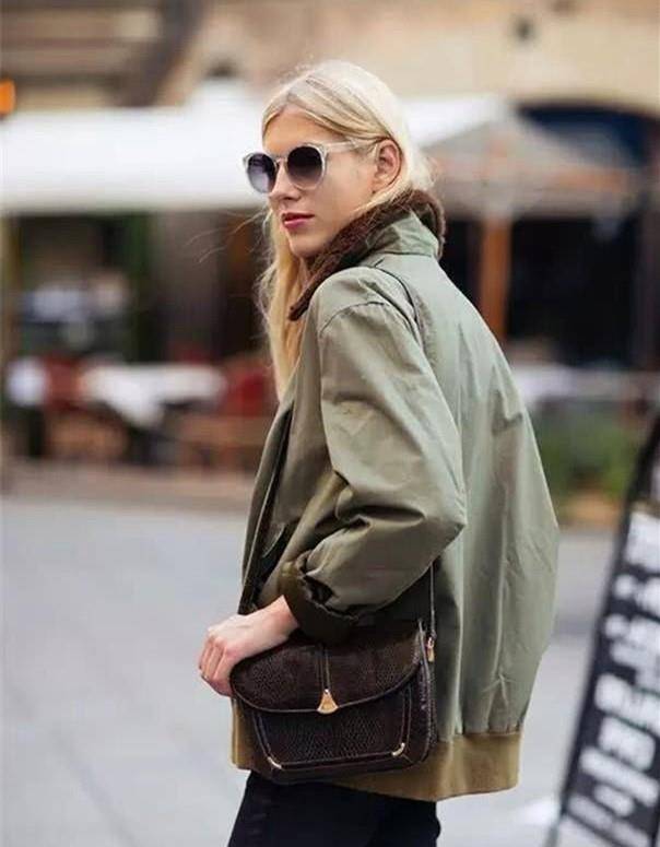 魅力 还记得最美女星史可?如今55岁还能穿得这么大胆,服了这勇气