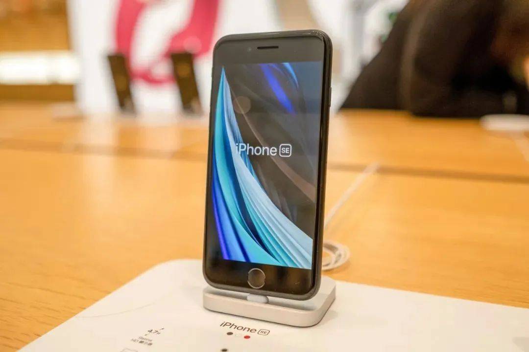 显示器|刚刚，苍岭绿iPhone 13发布，绝了！