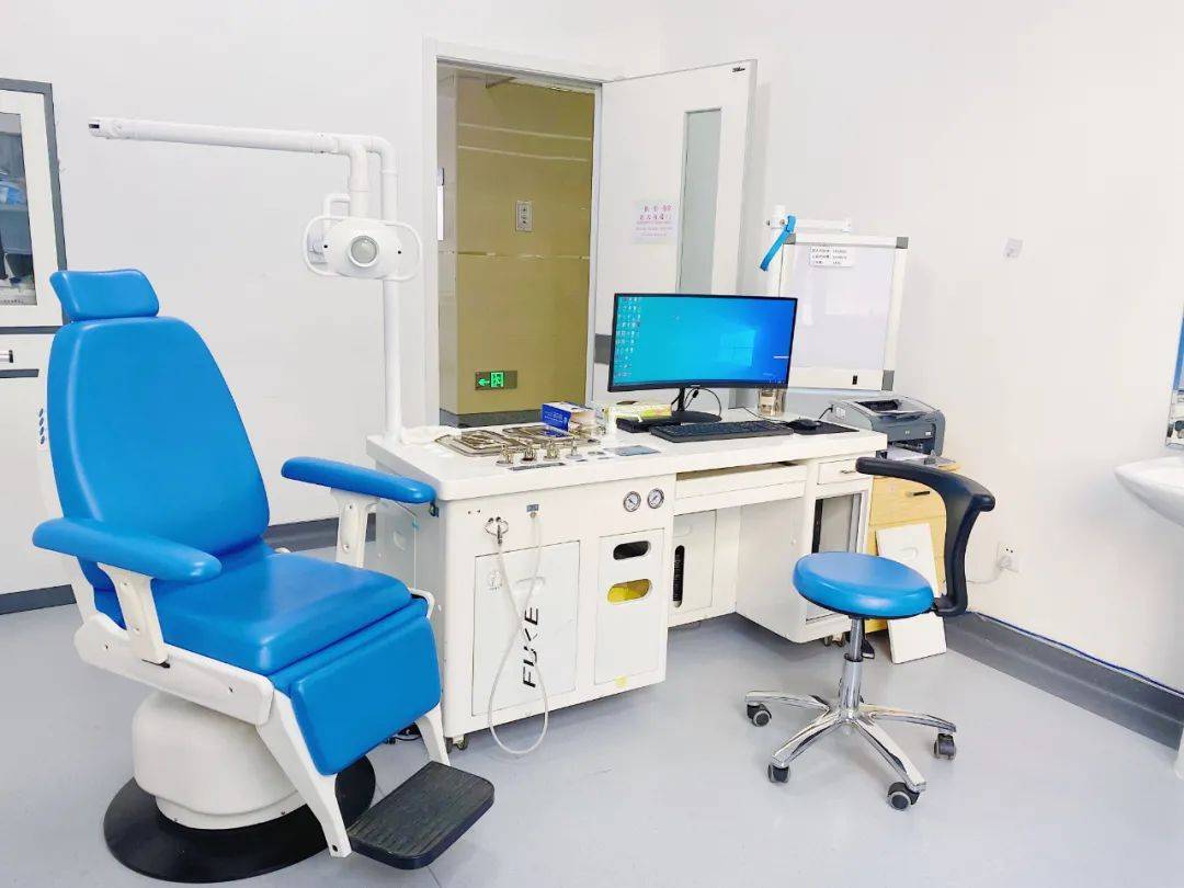 父亲|脑科团队勇闯“生命禁区” “拆除”脑干肿瘤