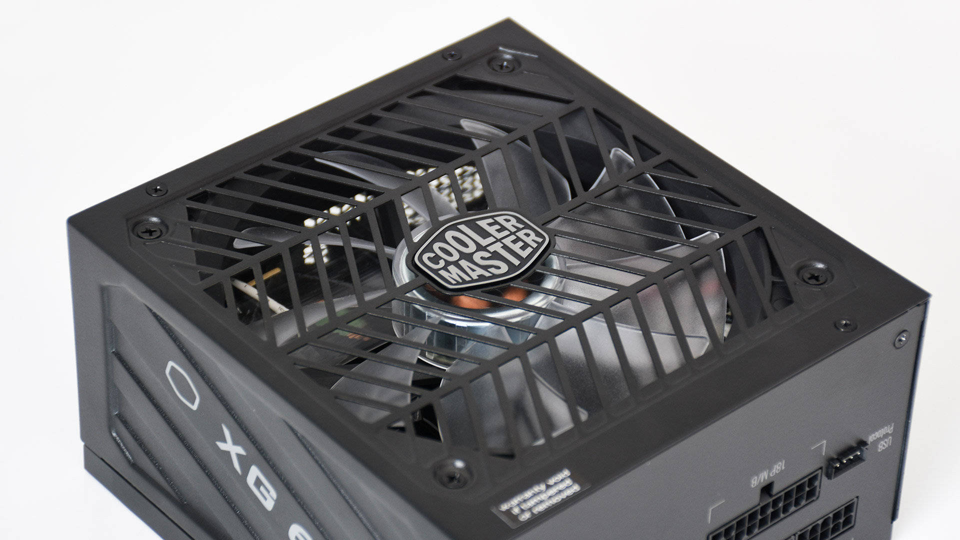 酷冷至尊xgplus白金电源650w全日系电容靓丽新颜值