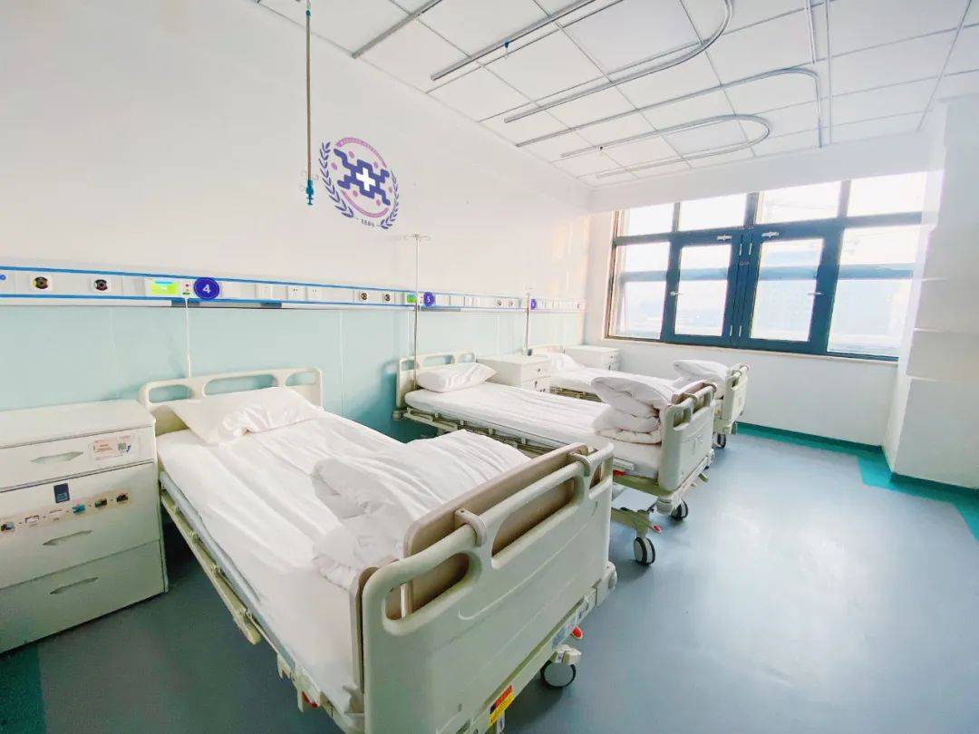 父亲|脑科团队勇闯“生命禁区” “拆除”脑干肿瘤