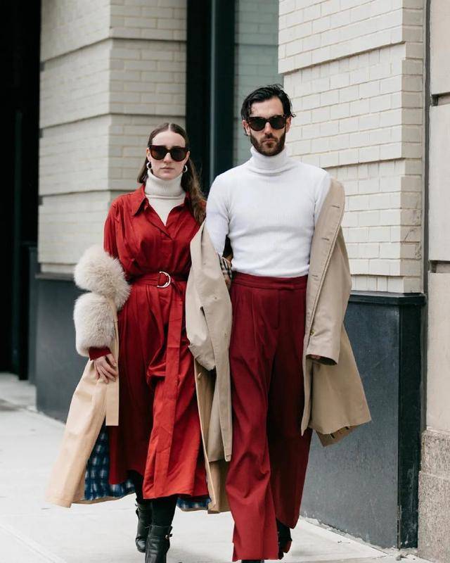 黑色 Angelababy和黄晓明隔空撞衫,穿紧身裤秀漫画腿,黄晓明帅气依旧