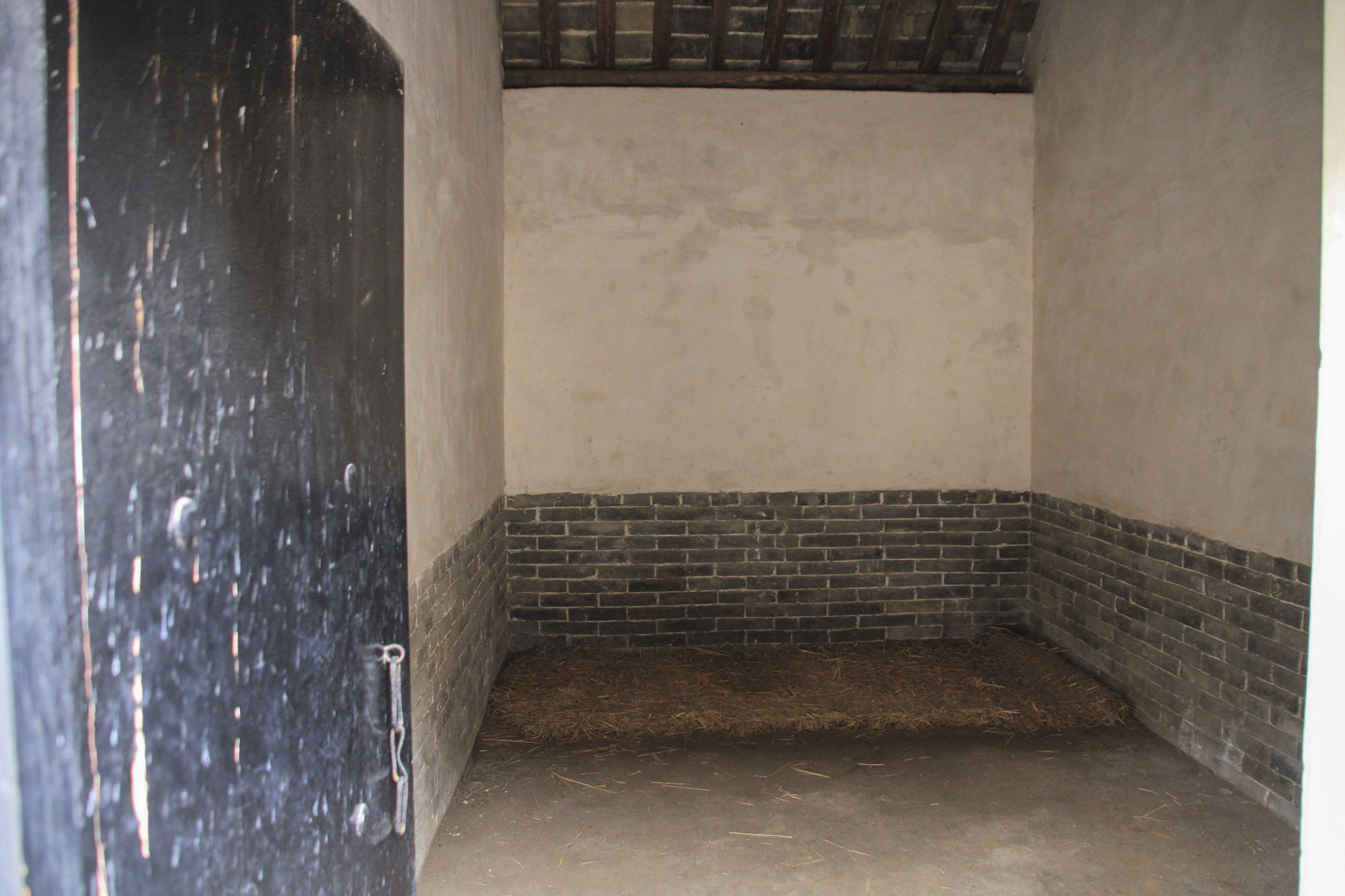 实拍真实的古代监狱,看完让人害怕_地牢_房间_景区