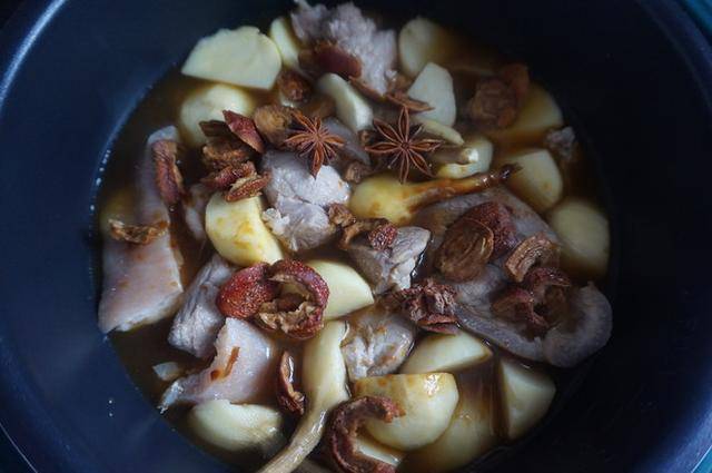 经验教程|炖肉千万别加这种调料,肉柴也不好吃,还有很多家庭都做过!