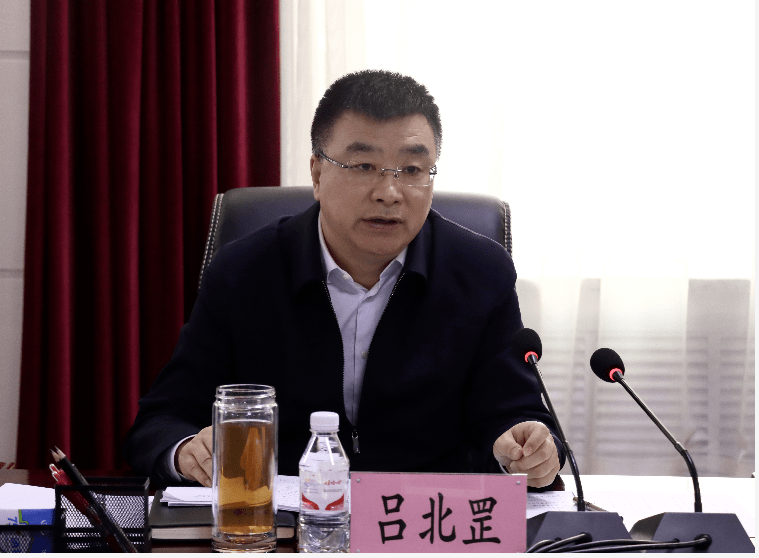 双城区召开2022年度经济运行暨首季开门红工作调度会议