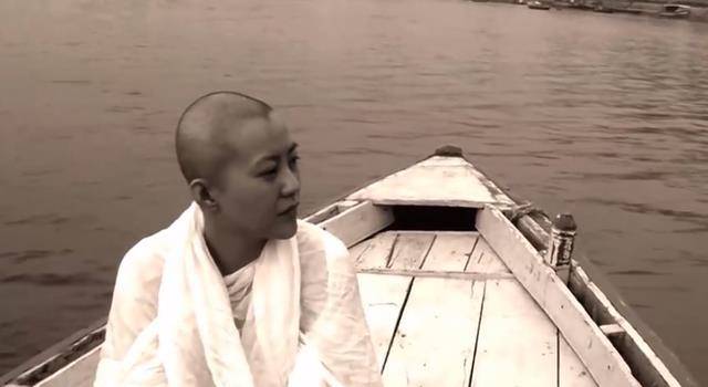 光头|同样是光头造型，陈冲宁静惊艳，孙菲菲殷桃吓人，杨幂太敷衍