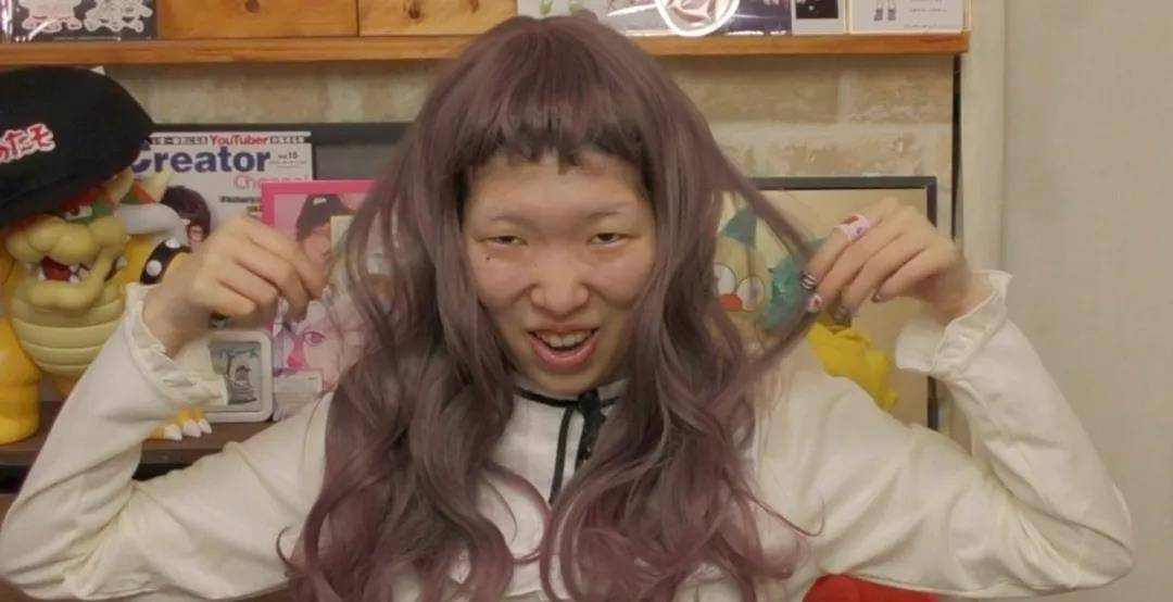 因为丑得独特的“女版杨迪”！不仅是24岁单亲母亲，还是个美妆博主