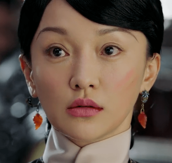 美貌修赘肉、P屁股、长腿，连视频都能作假变脸，明星还有什么是真的