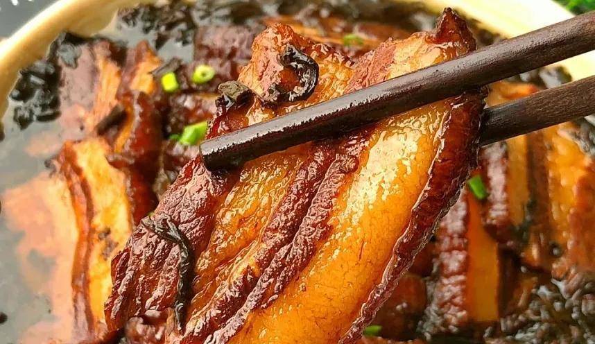 奶奶教的梅干菜蒸肉 简单零失败 软嫩入味 色泽诱人 饭遭殃 五花肉 肉皮 梅菜