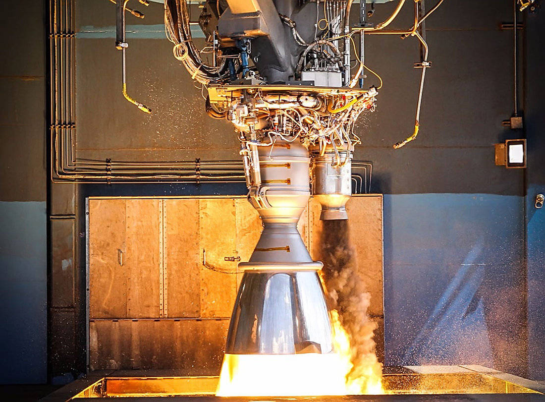 火箭发动机图片