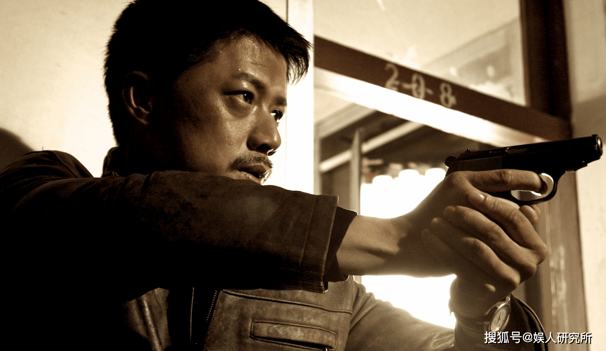 而对于试验细伟的段奕宏,也曾表示出演这部电影差一点把自己逼疯,甚至