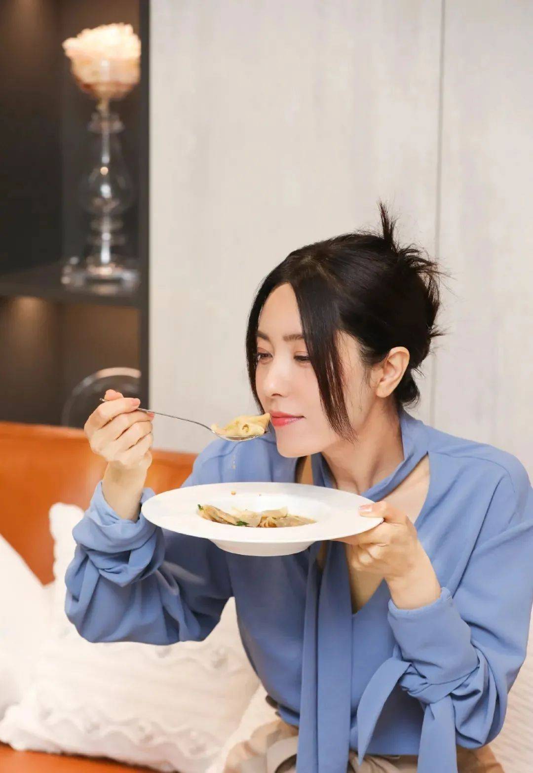 原创跟曾黎一起做素食美味这碗让梅婷都忍不住安利的素馄饨食材大揭秘