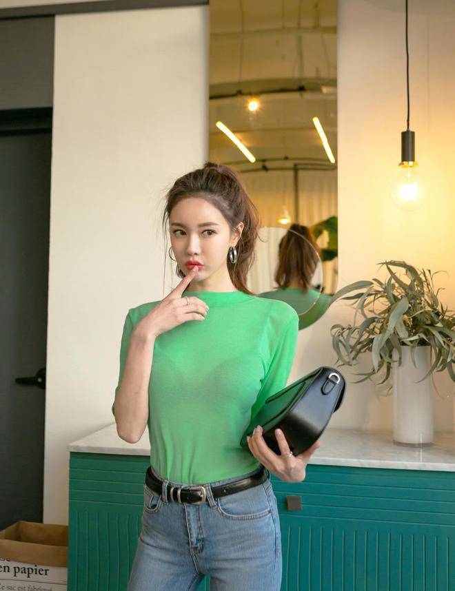 已经成为了我们生活的重要部分,所谓人靠衣装美靠靓装,穿搭对拉高颜值