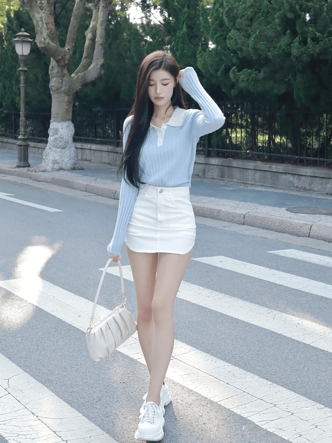 颜色 今年最流行的4组穿搭配色,显白优雅又减龄