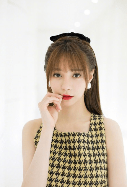 原创沈梦辰真是主持人中的清流穿西装配阔腿裤大佬范十足