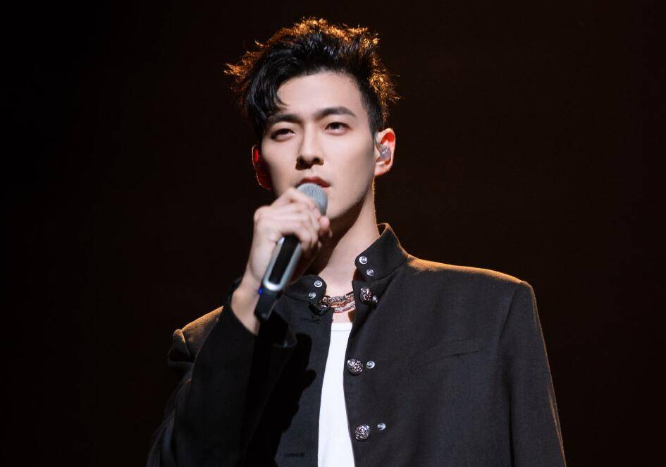 节目组|哥哥成团，1人借兄弟躺赢，1人靠兄弟逆袭，1人输在兄弟“多情”！！