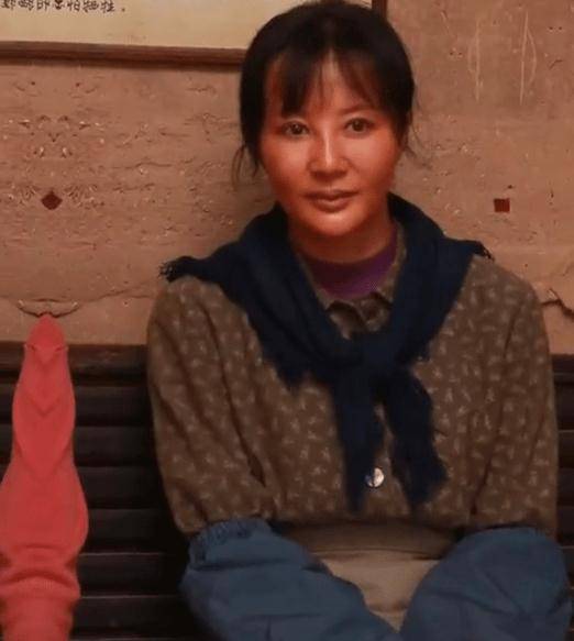 陶虹 陶虹演农村妇女，五官凹陷法令纹很深，终于像真正的51岁了！