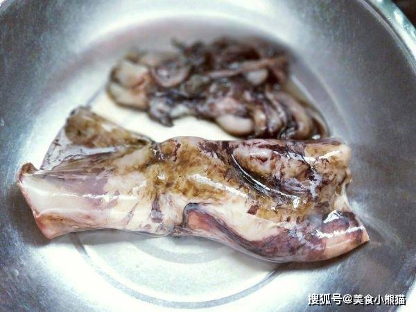 咖喱鱿鱼|教你在家做咖喱鱿鱼包饭，做法简单，看着就有食欲，赶紧试试吧！