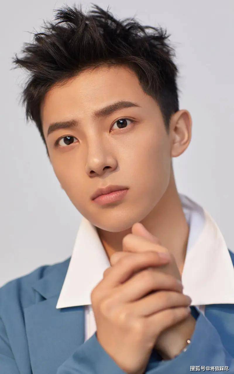 2012年到2017年先后出演《成人记》《全城高考》《八仙前传》《艳势番