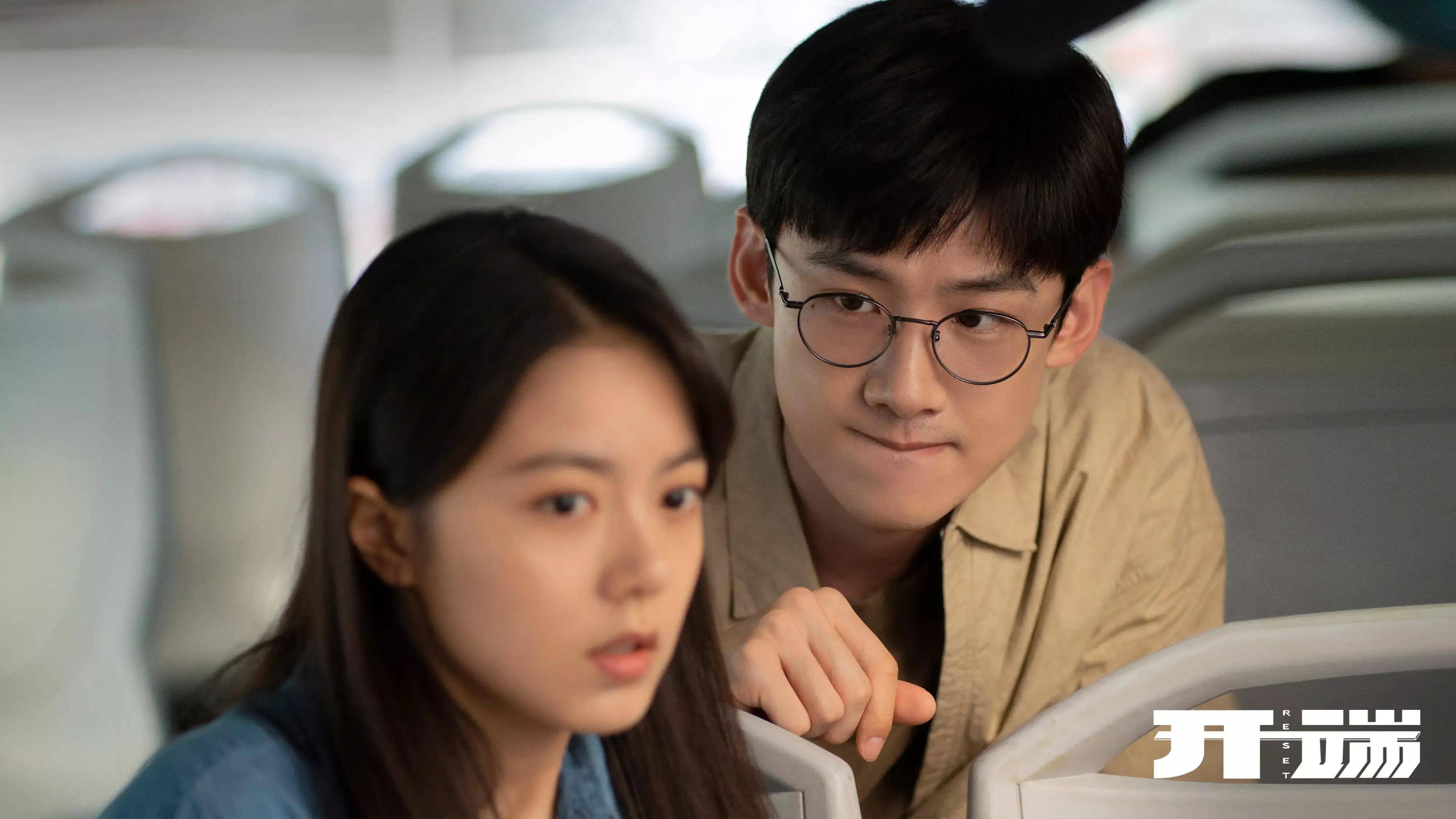 闲言碎语|《开端》更新连占十条热搜，王萌萌为什么下车，你真的看懂了吗？