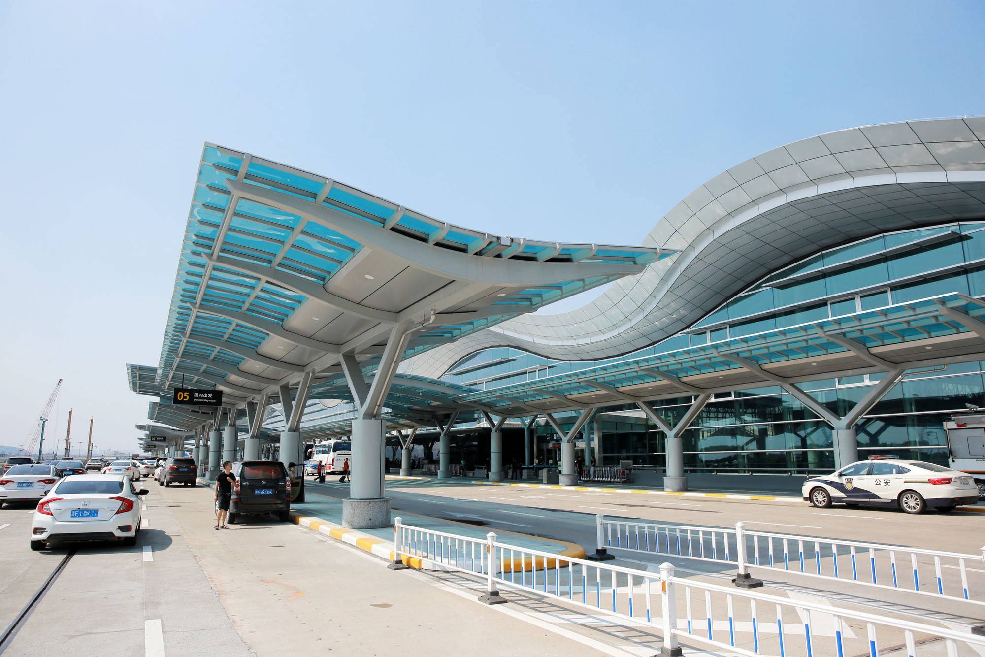 杭州萧山机场停车收费标准2022,机场附近有便宜点的停车场吗