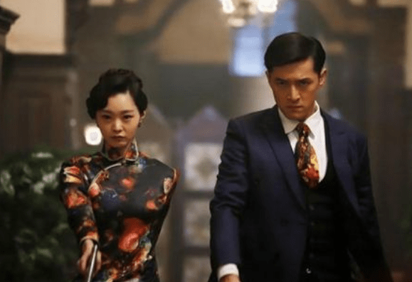 宋轶|《伪装者》播出五年后，女主角销声匿迹，三位女配却大红大紫！