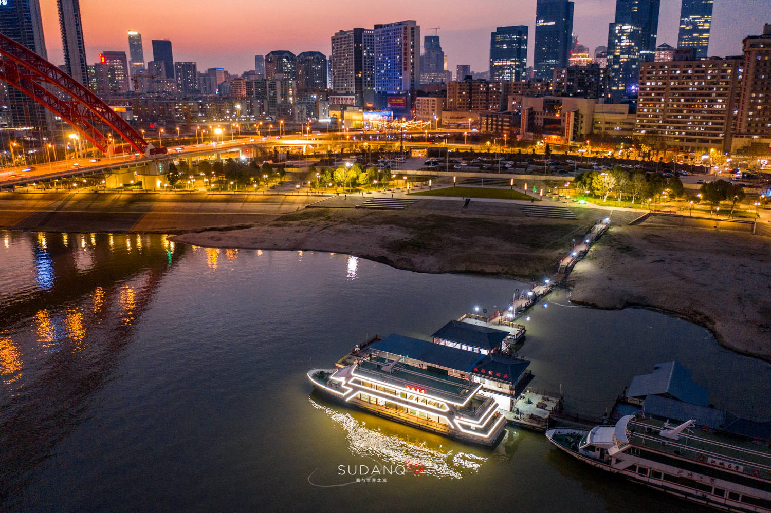 汉阳|一座不缺水的城市究竟有多少公园？打卡月湖：“武汉市最美客厅”