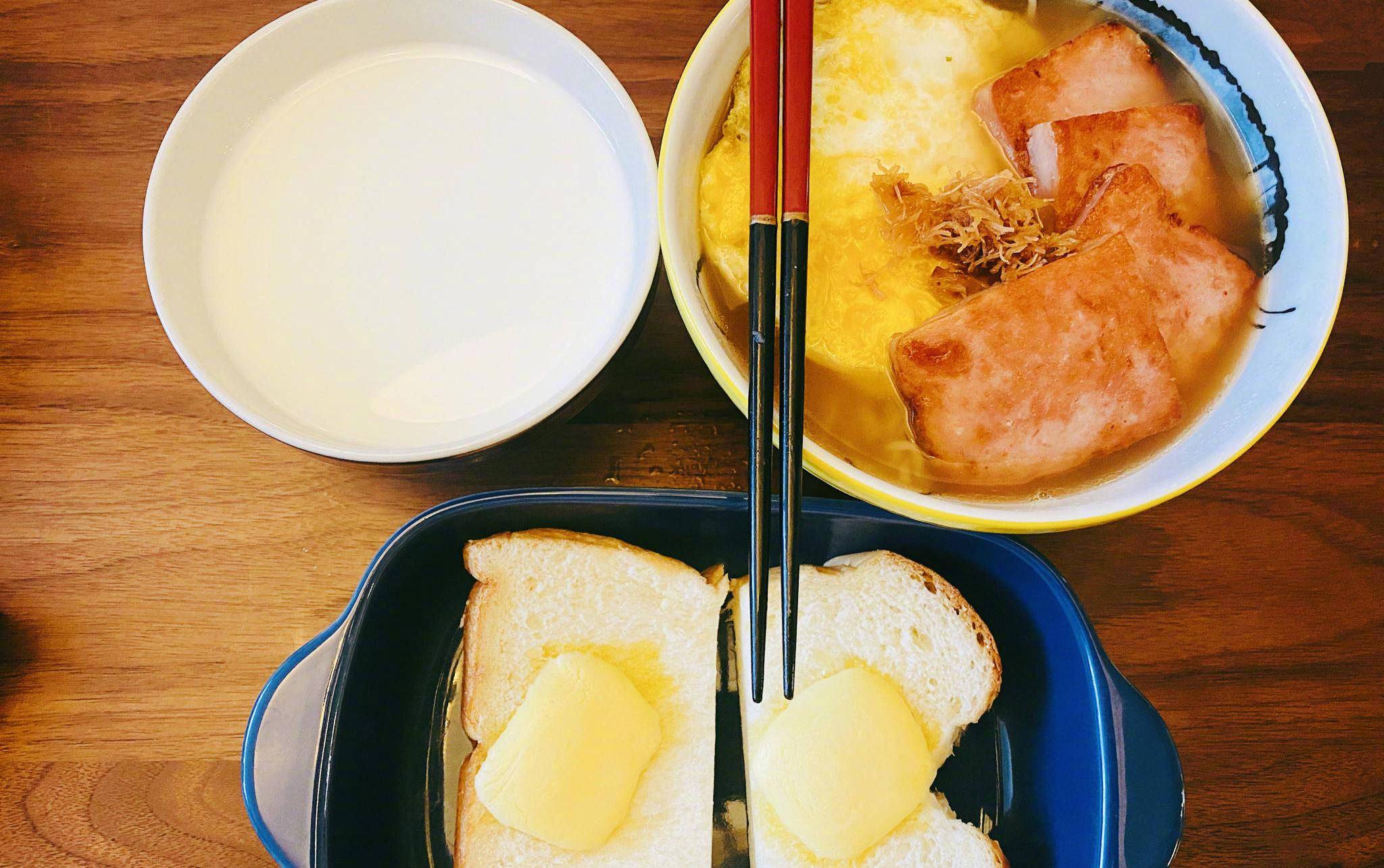 都能|白百何晒早餐，心灵手巧几乎不重样，只为儿子做饭很幸福